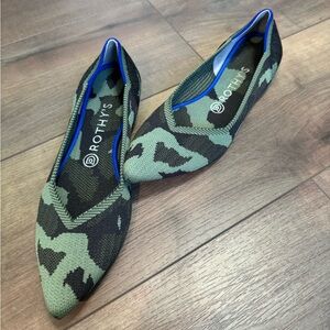 Rothy’s Green Camo Point Toe Flats Size 9